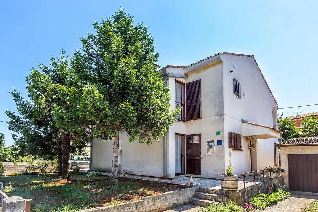 Holiday Home Ermanna Pula 0*,  Croatia