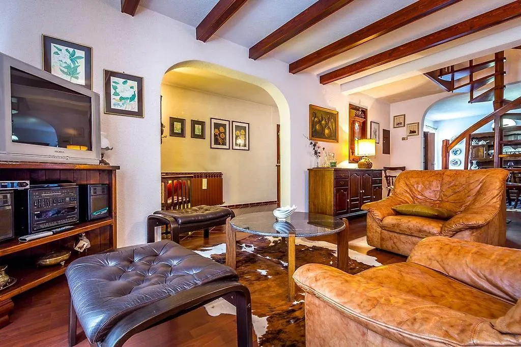 Holiday Home Ermanna Pula