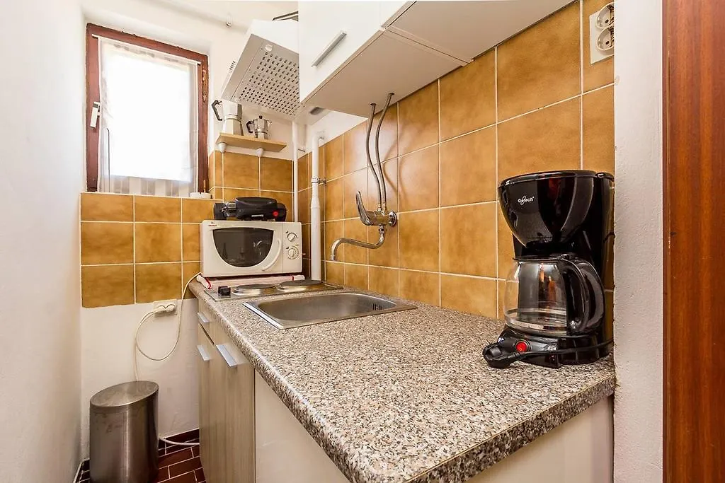 Holiday Home Ermanna Pula 0*,