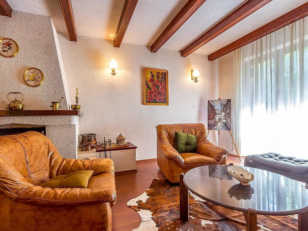 Holiday Home Ermanna Pula