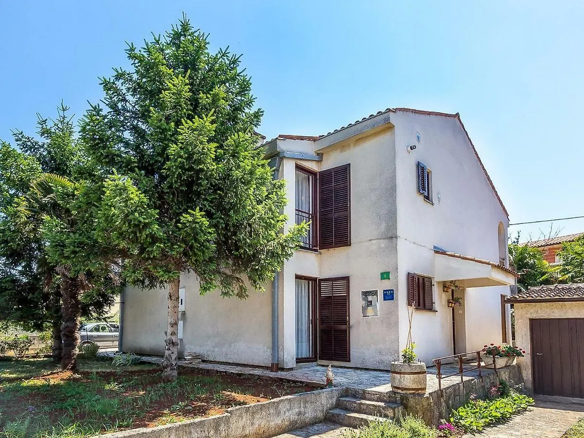 Holiday Home Ermanna Pula
